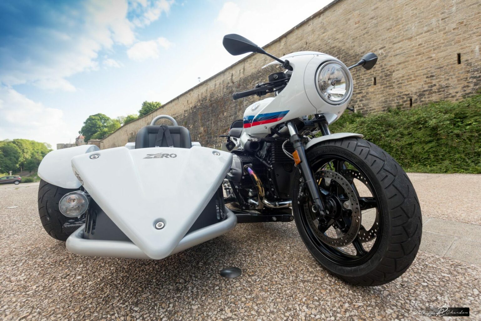 R9TZ222-e1591686498634