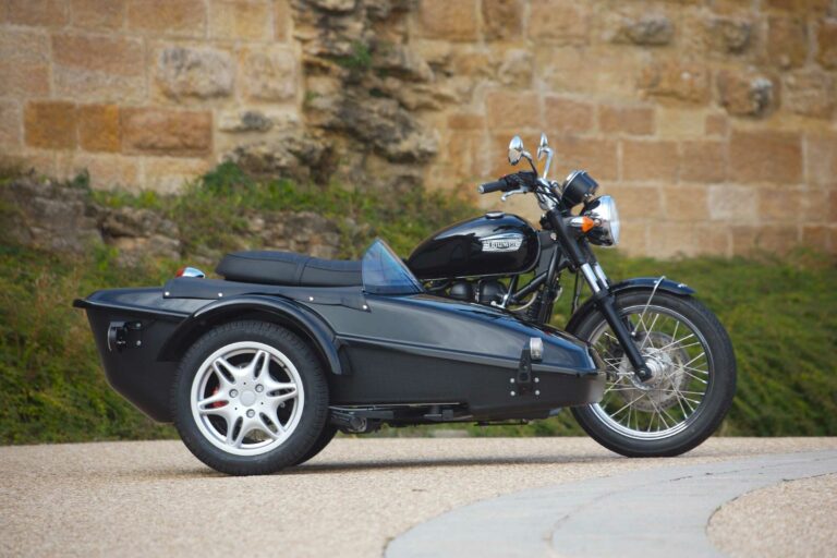 bos – TRIUMPH BONNEVILLE