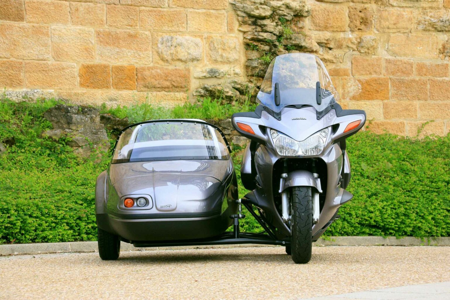 dedome-side-car-type70-honda-st-1300-8