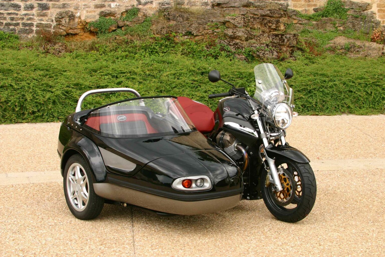 dedome-side-car-type70-moto-guzzi-1100-breva-2