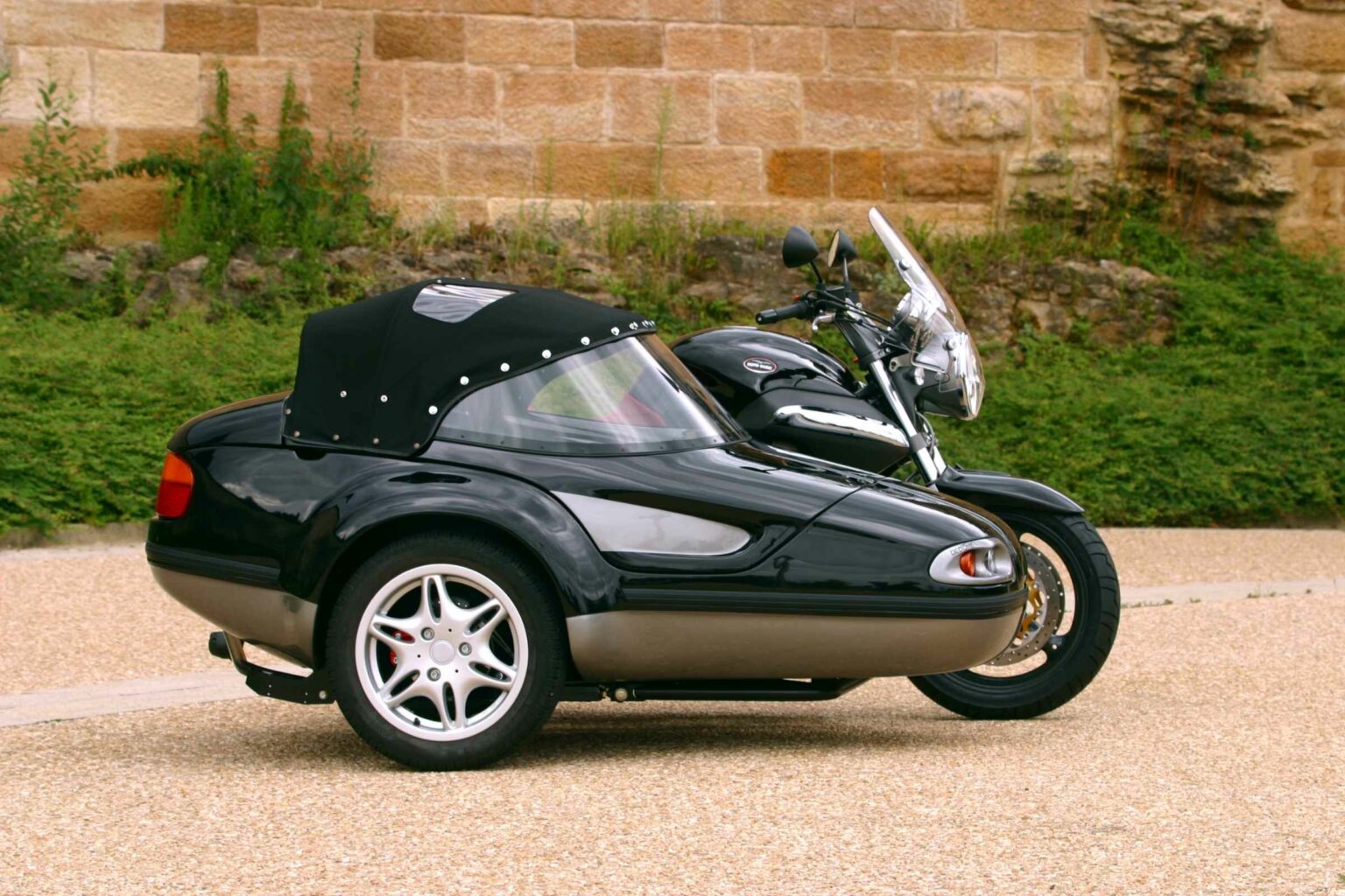 dedome-side-car-type70-moto-guzzi-1100-breva-4