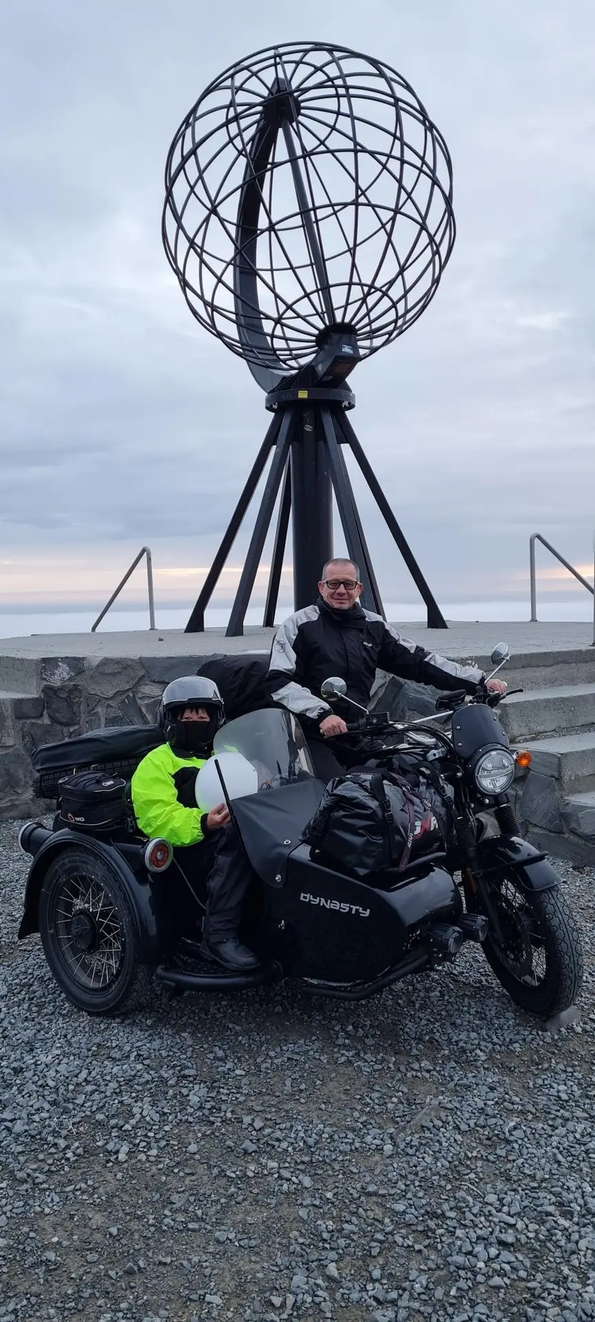 Juillet 2022 : Patrice et sa compagne au cap Nord en Chang Jiang, respect !